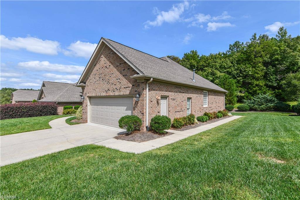 2348 Addison Boulevard High Point, NC 27262 - Photo 2 of 28 Gallery Image 2