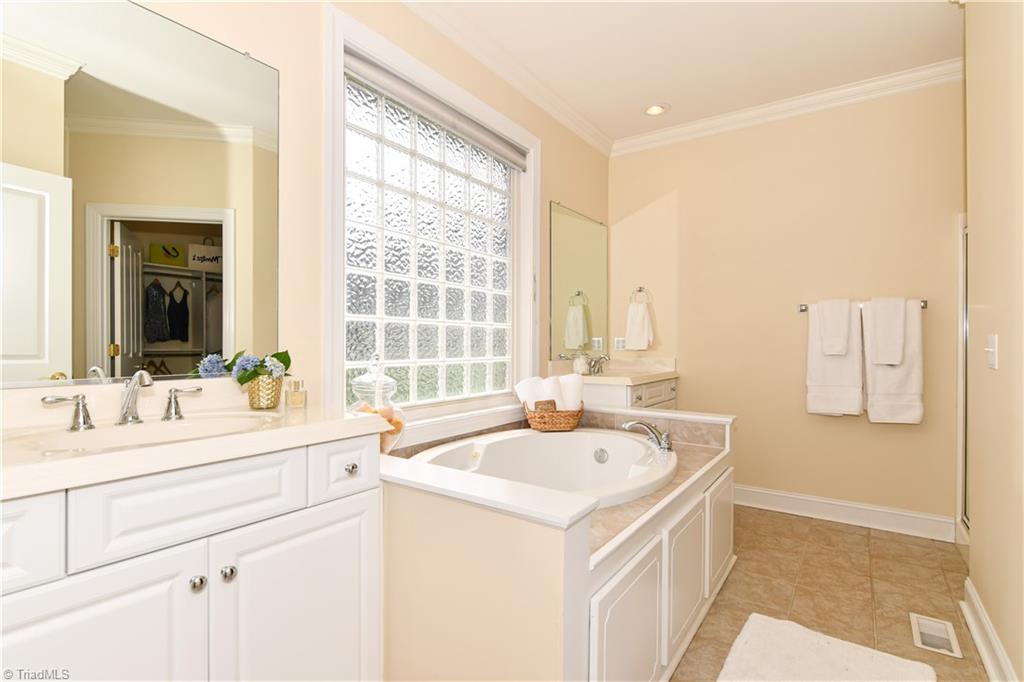 2348 Addison Boulevard High Point, NC 27262 - Photo 21 of 28 Gallery Image 21