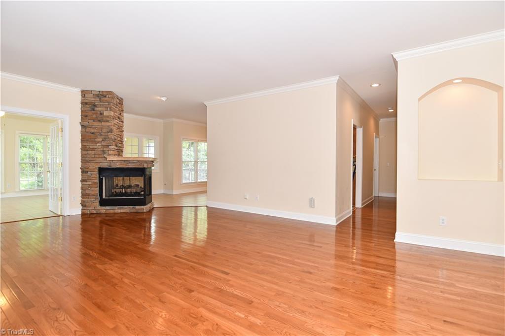 2348 Addison Boulevard High Point, NC 27262 - Photo 6 of 28 Gallery Image 6