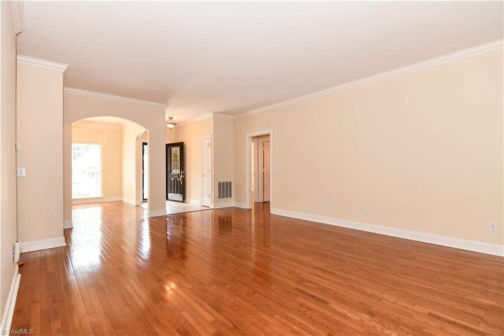2348 Addison Boulevard High Point, NC 27262 - Photo 9 of 28 Gallery Image 9