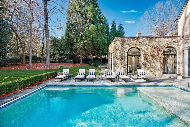 $4,500,000 | 675 West Paces Ferry Road Northwest, Unit 13, Atlanta, GA 30327