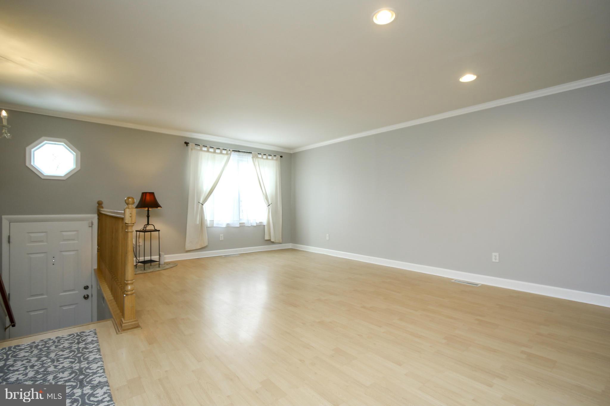 9031 Throgmorton Road Baltimore, MD 21234 - Photo 3 of 29 Interior (General)