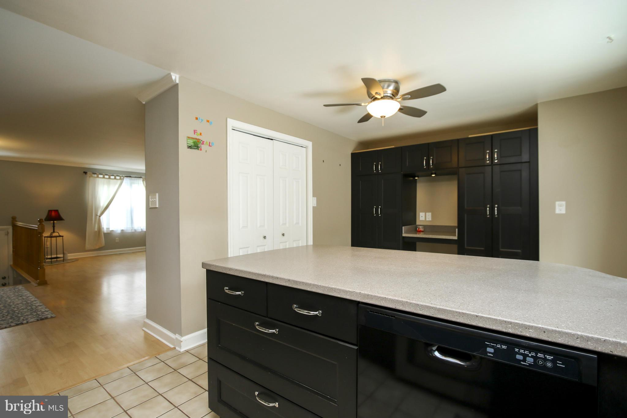 9031 Throgmorton Road Baltimore, MD 21234 - Photo 4 of 29 Kitchen