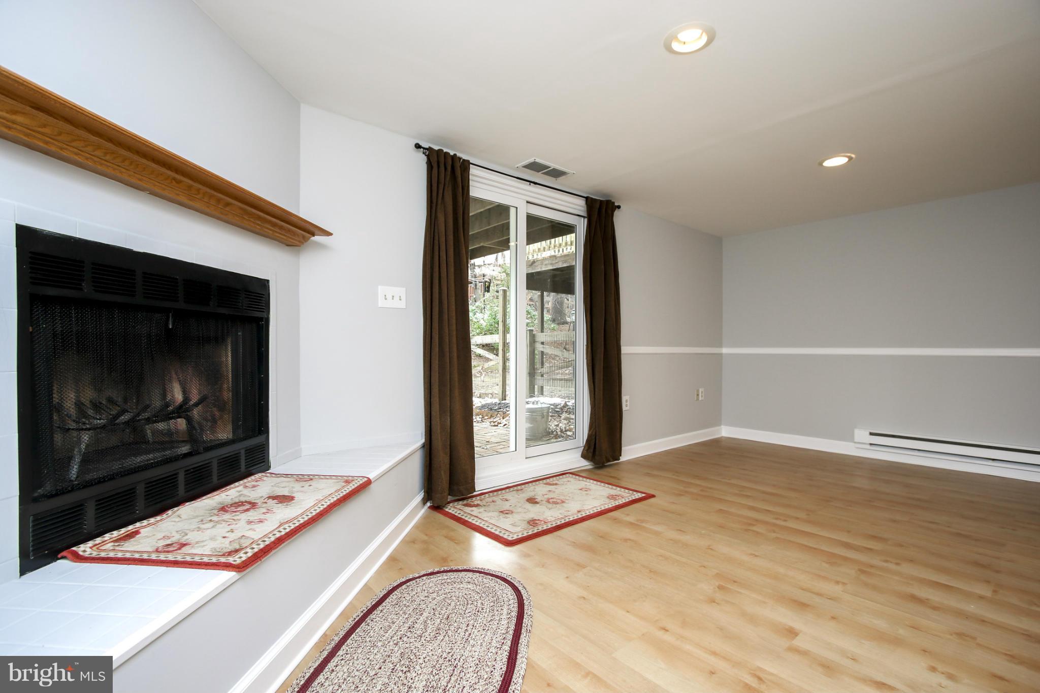 9031 Throgmorton Road Baltimore, MD 21234 - Photo 5 of 29 Family Room