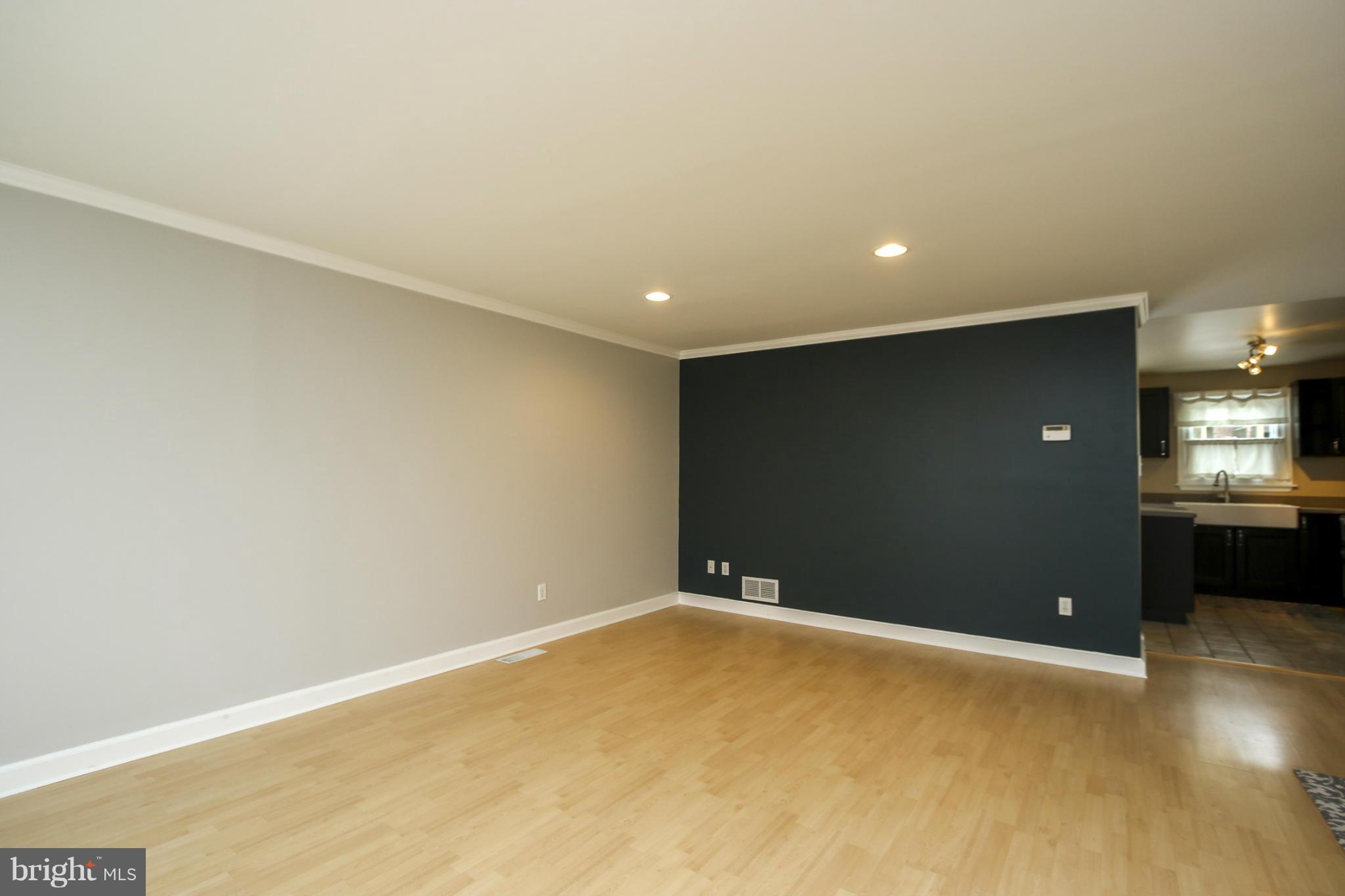 9031 Throgmorton Road Baltimore, MD 21234 - Photo 8 of 29 Dining Room