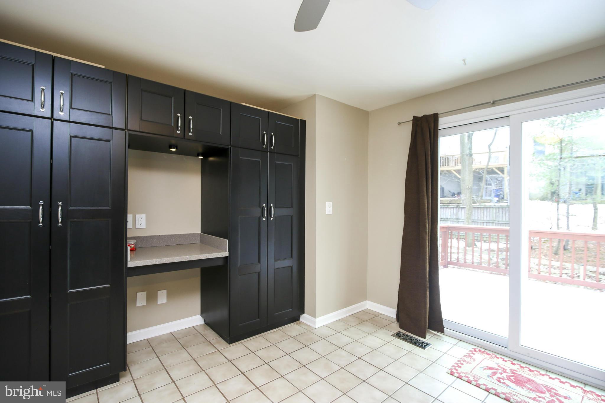 9031 Throgmorton Road Baltimore, MD 21234 - Photo 9 of 29 Kitchen