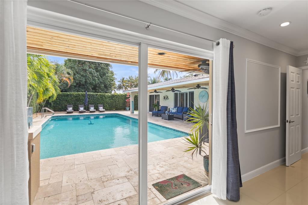 1650 Northeast 27th Avenue Pompano Beach, FL 33062 - Photo 36 of 90 a view of a porch