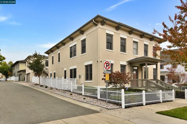 $1,585,000 | 1018 Promenade Street, Hercules, CA 94547