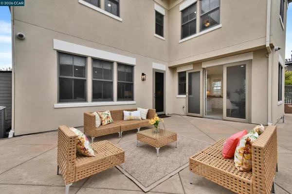$1,585,000 | 1018 Promenade Street, Hercules, CA 94547