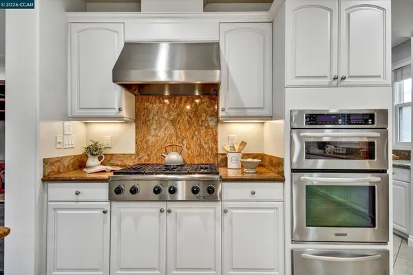 $1,585,000 | 1018 Promenade Street, Hercules, CA 94547