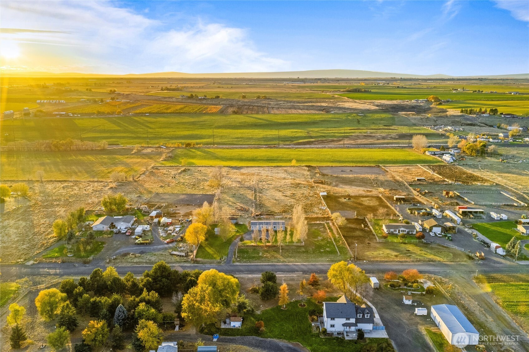 2326 Stoneridge Road Northeast Moses Lake, WA 98837 - Photo 6 of 37 a view of an ocean