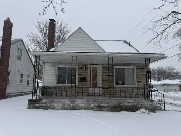 $147,000 | 21004 Syracuse Avenue, Warren, MI 48091
