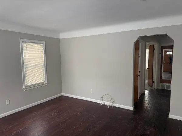 $147,000 | 21004 Syracuse Avenue, Warren, MI 48091