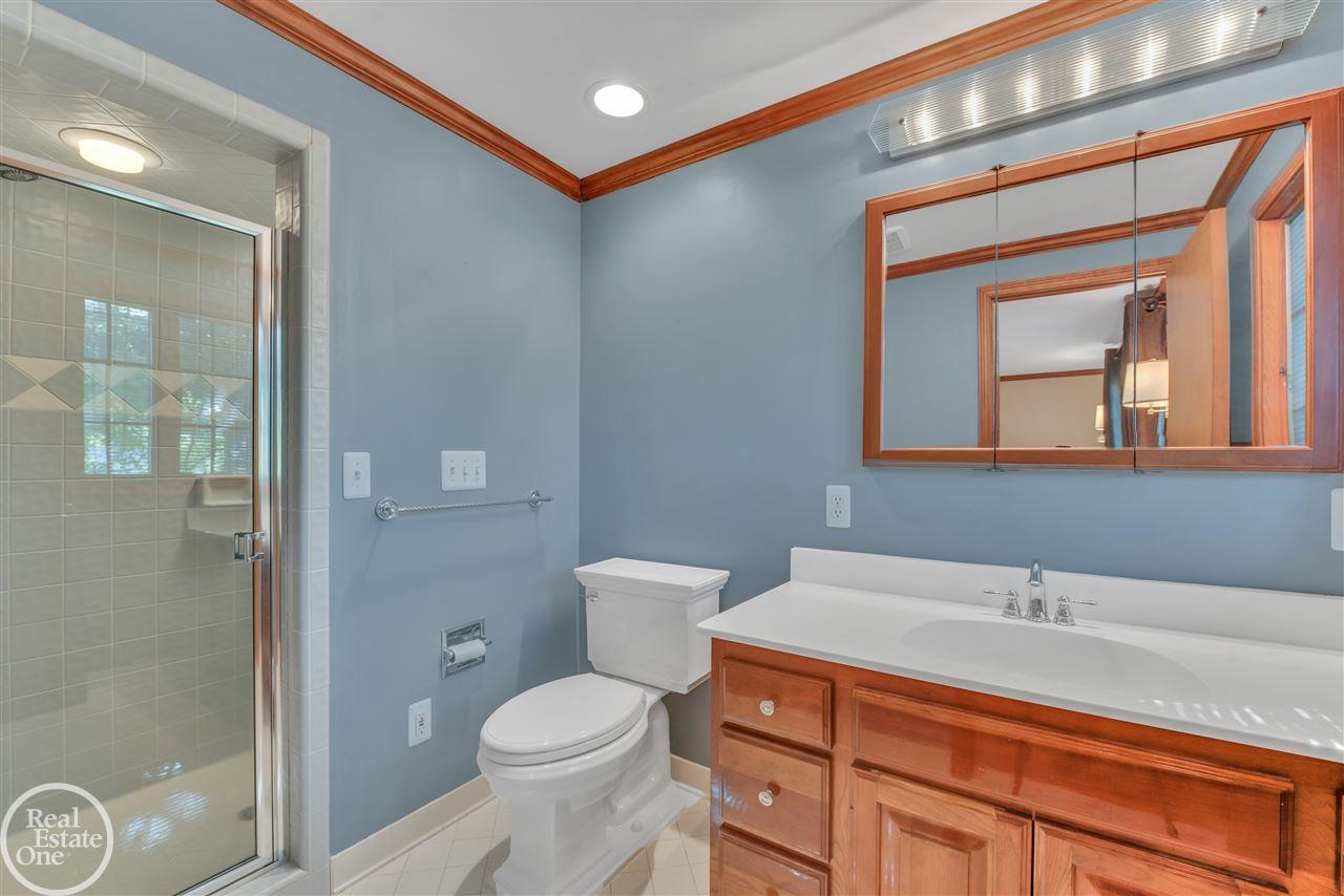 747 Ballantyne Road Grosse Pointe Shores, MI 48236 - Photo 12 of 46
