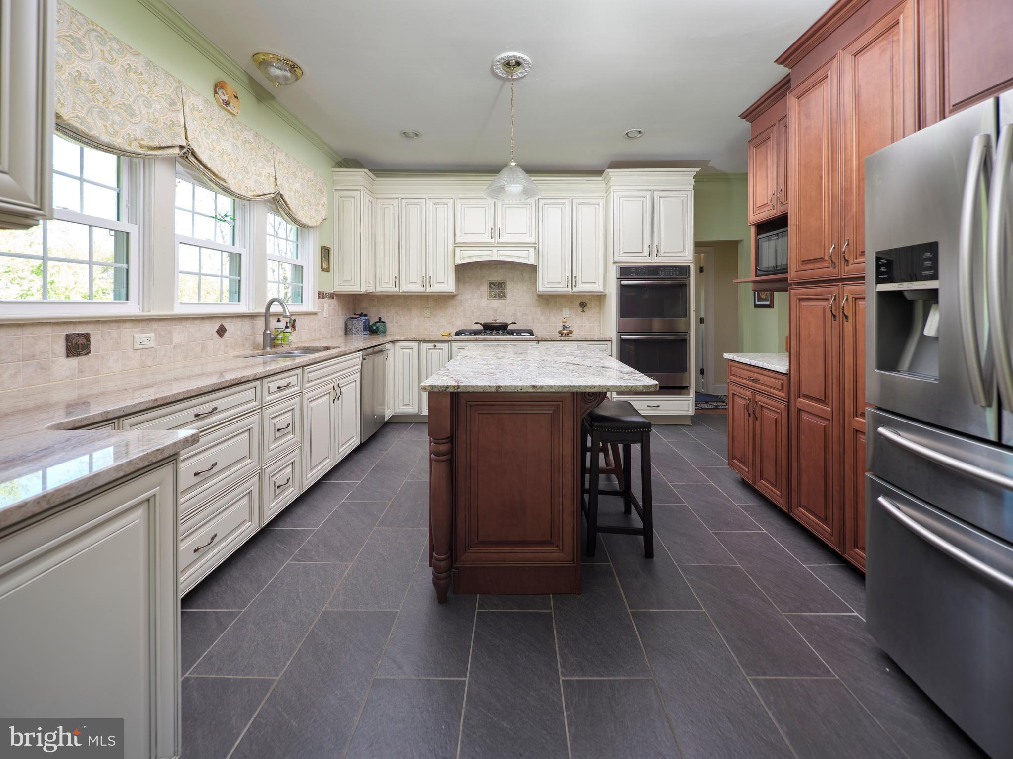 1001 Eagle Road Newtown, PA 18940 - Photo 11 of 49 Kitchen