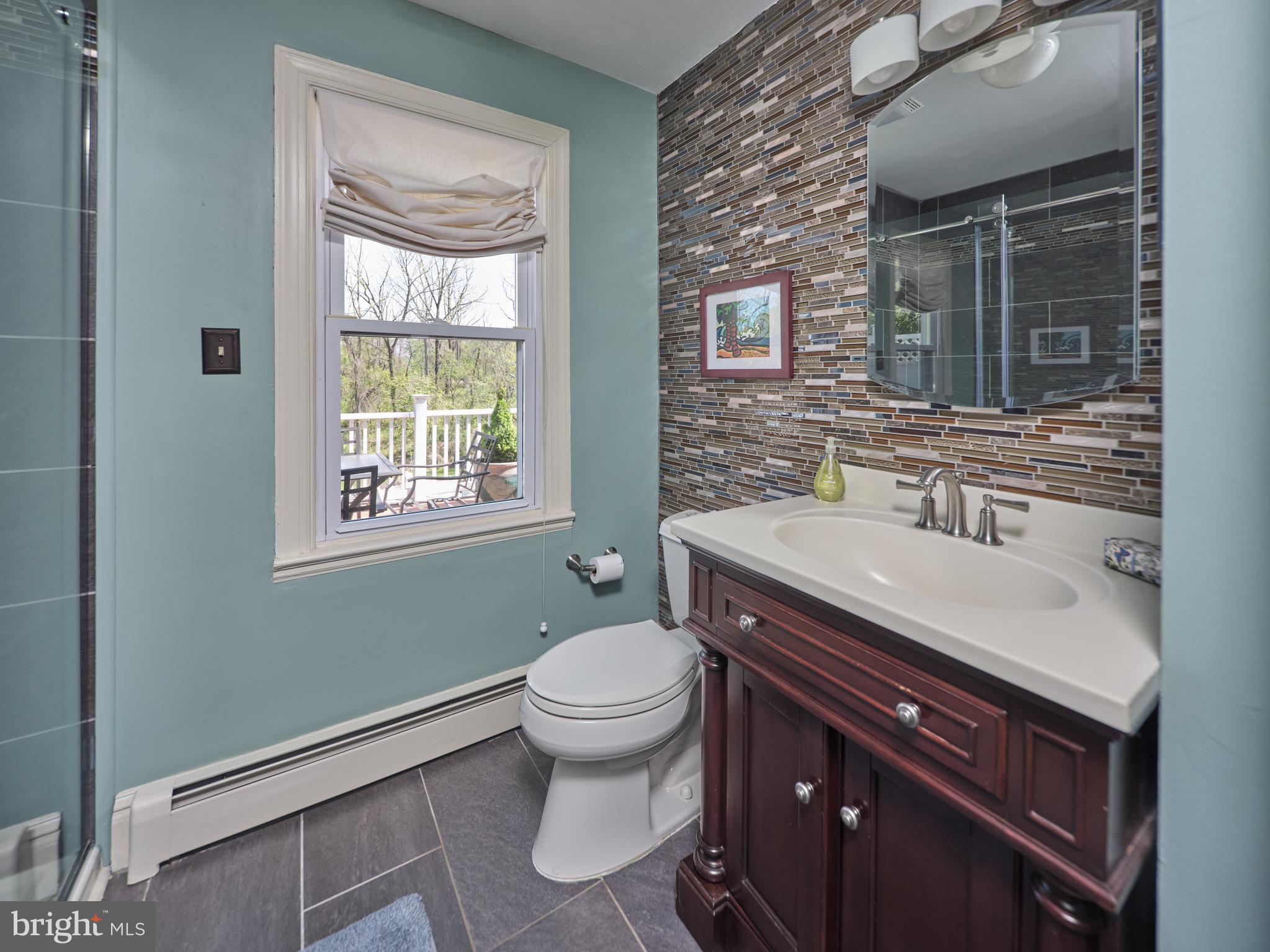 1001 Eagle Road Newtown, PA 18940 - Photo 20 of 49 Main Floor Bath