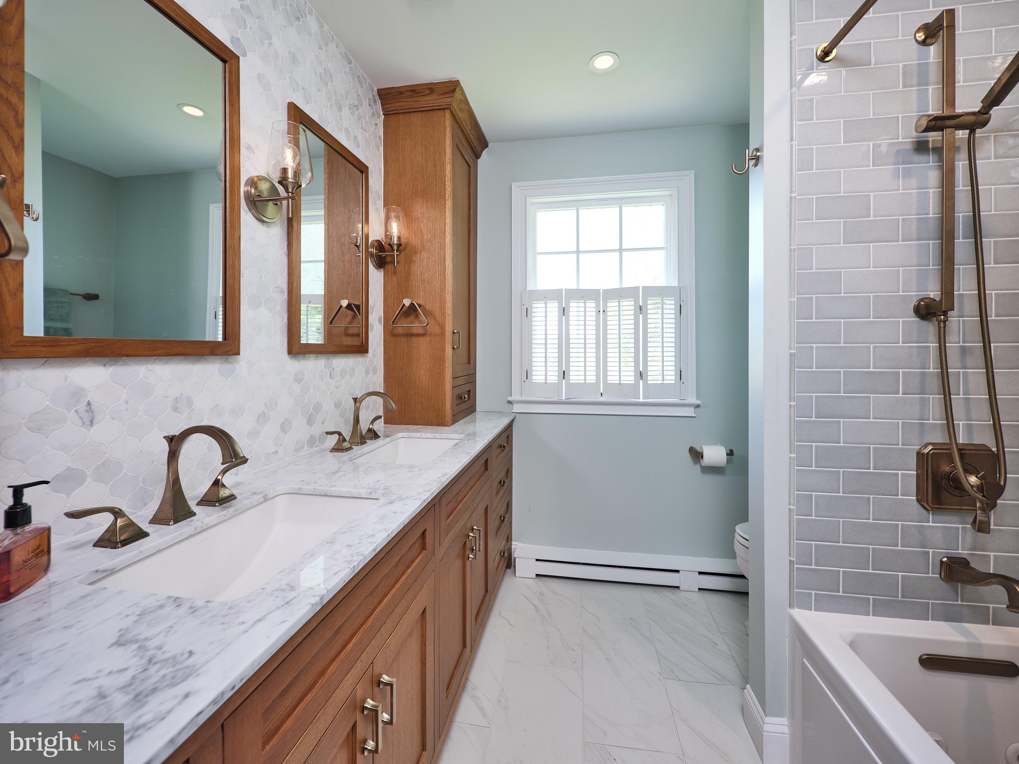 1001 Eagle Road Newtown, PA 18940 - Photo 24 of 49 Carerra Marble Bath