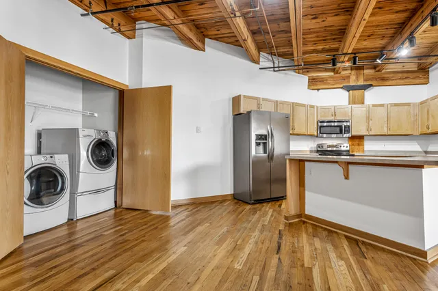 $2,450 | 413 North 2nd Street, Unit 320, Milwaukee, WI 53203