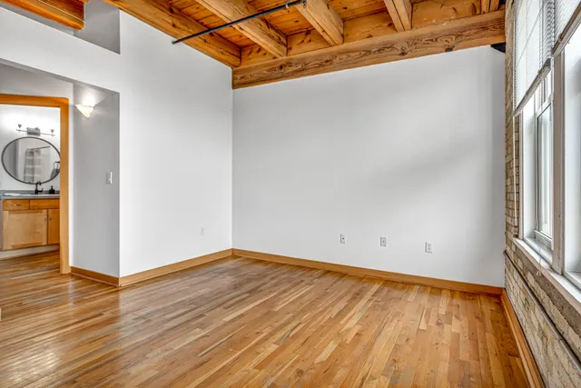 $2,450 | 413 North 2nd Street, Unit 320, Milwaukee, WI 53203