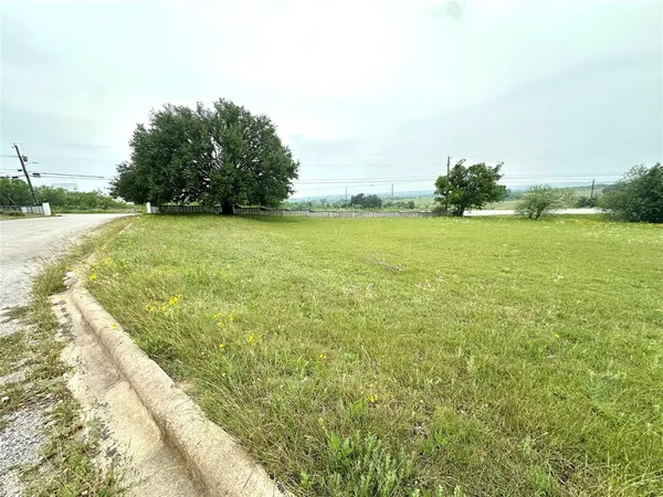 $24,900 | 1201 Haven Drive, Comanche, TX 76442
