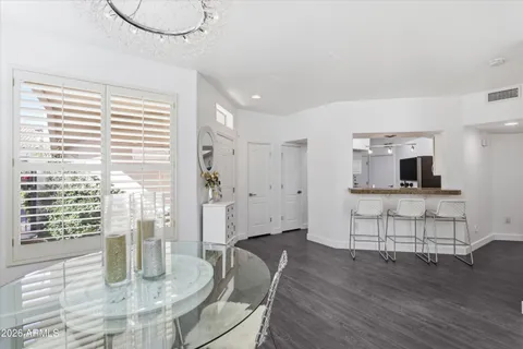 $465,000 | 1747 East Northern Avenue, Unit 140, Phoenix, AZ 85020