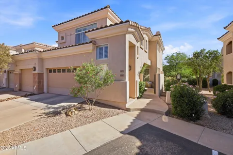 $465,000 | 1747 East Northern Avenue, Unit 140, Phoenix, AZ 85020