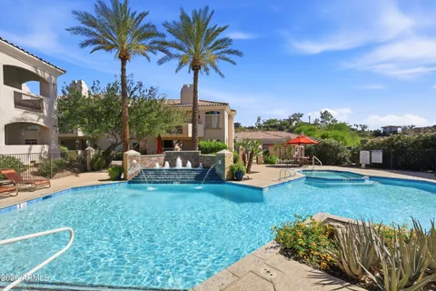 $465,000 | 1747 East Northern Avenue, Unit 140, Phoenix, AZ 85020