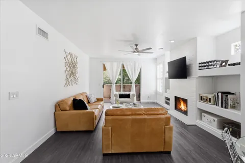 $465,000 | 1747 East Northern Avenue, Unit 140, Phoenix, AZ 85020