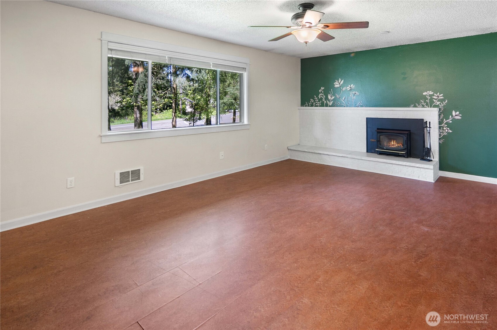 526 214th Street Southwest, Unit 22A Bothell, WA 98021 - Photo 3 of 32