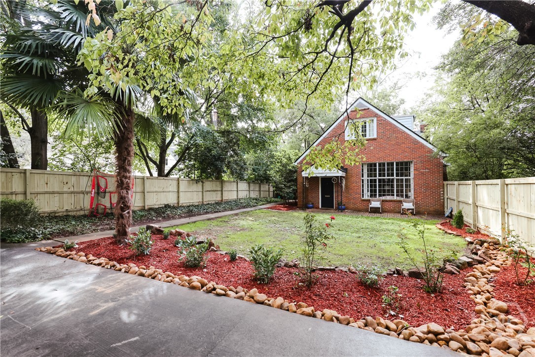 552 Cobb Street Athens, GA 30606 - Photo 7 of 59