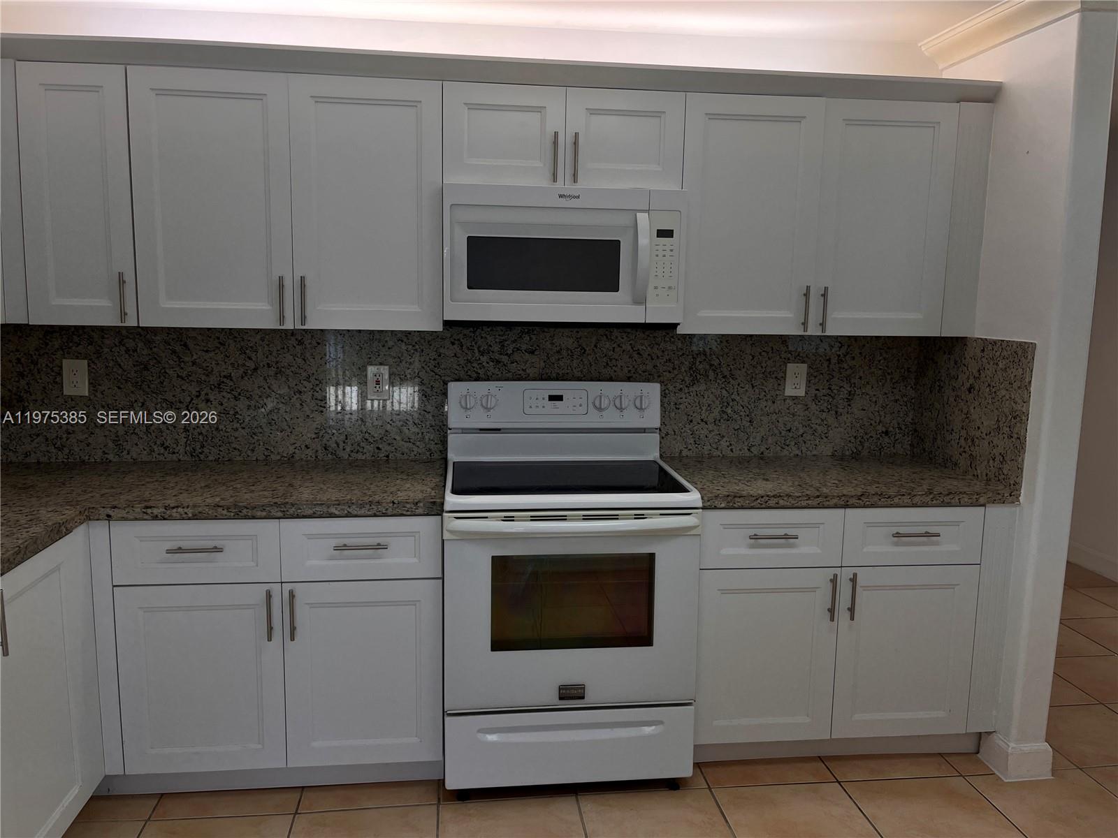 9414 Southwest 164th Court Miami, FL 33196 - Photo 13 of 43