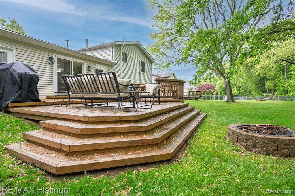 638 Glenwyth Road Brighton, MI 48116 - Photo 29 of 37 Gallery Image 29
