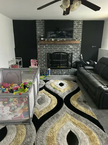 $299,900 | 39825 Wolo Court, Clinton Township, MI 48038