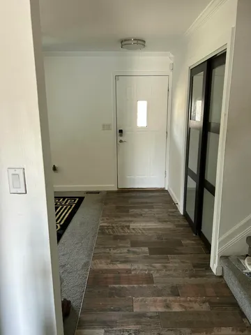 $299,900 | 39825 Wolo Court, Clinton Township, MI 48038