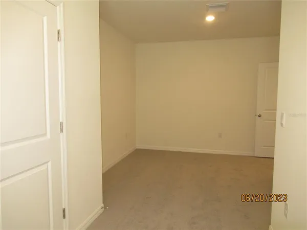 $1,975 | 33062 Frosted Clover Way, Wesley Chapel, FL 33545