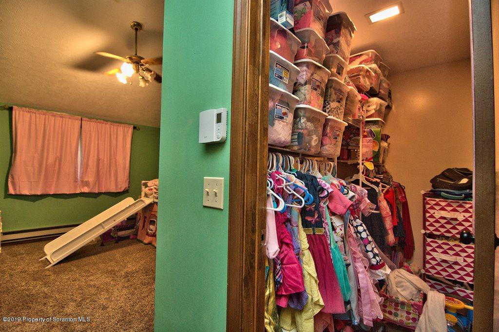 162 Highland Road Dalton, PA 18414 - Photo 20 of 44 a view of walk in closet