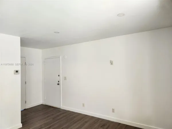 $1,500 | 5981 Washington Street, Unit 219, Hollywood, FL 33023