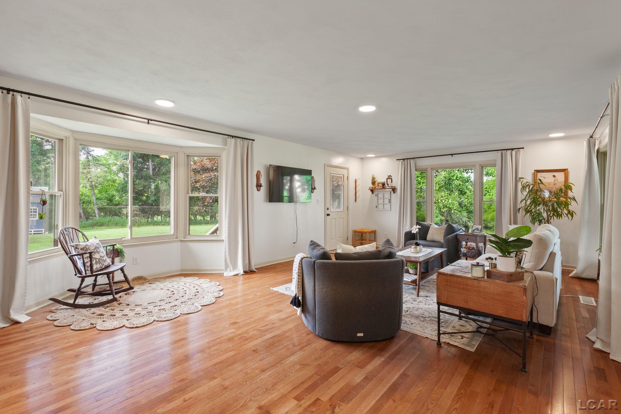 13505 Vischer Road Addison, MI 49220 - Photo 3 of 58