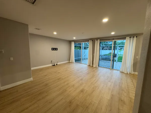 $3,750 | 1251 Oakwater Drive, Royal Palm Beach, FL 33411