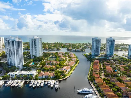 $755,000 | 21055 Yacht Club Drive, Unit 605, Aventura, FL 33180
