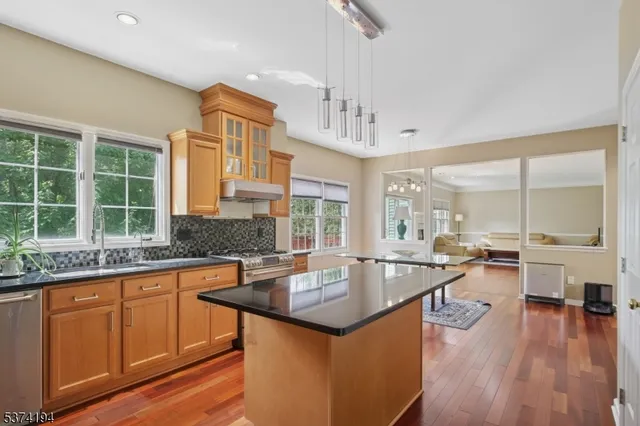 $1,259,900 | 6 Mt Horeb Road, Warren, NJ 07059