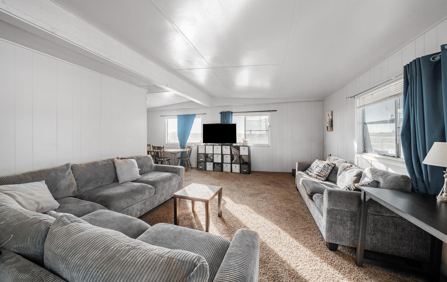 5665 South Chestnut Avenue Fresno, CA 93725 - Photo 12 of 24