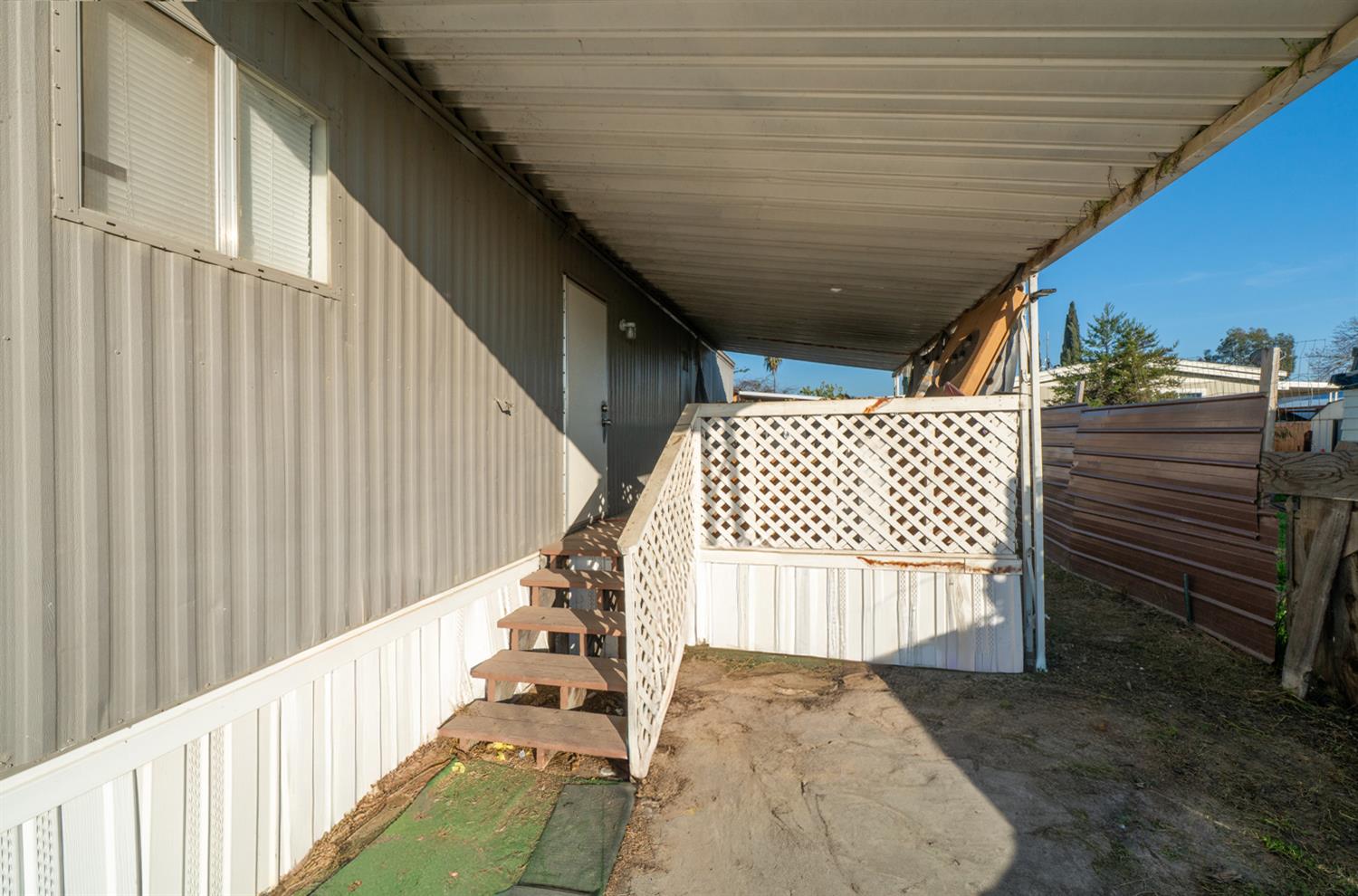 5665 South Chestnut Avenue Fresno, CA 93725 - Photo 10 of 24