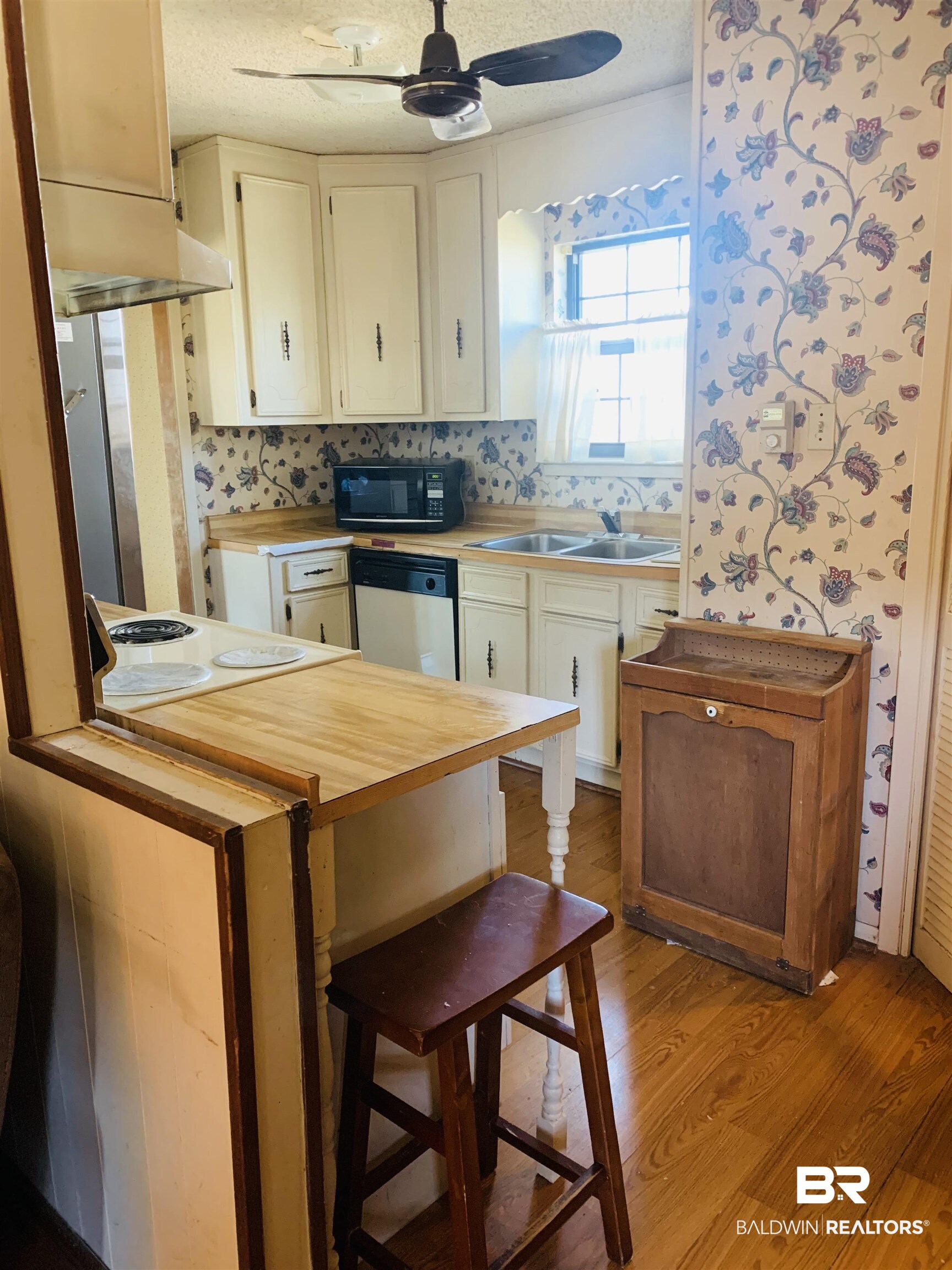 395 Norton Road Mobile, AL 36608 - Photo 3 of 17