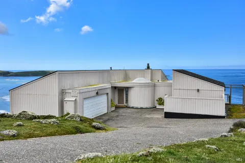 $1,900,000 | 30 Waikiki Lane, Dillon Beach, CA 94929