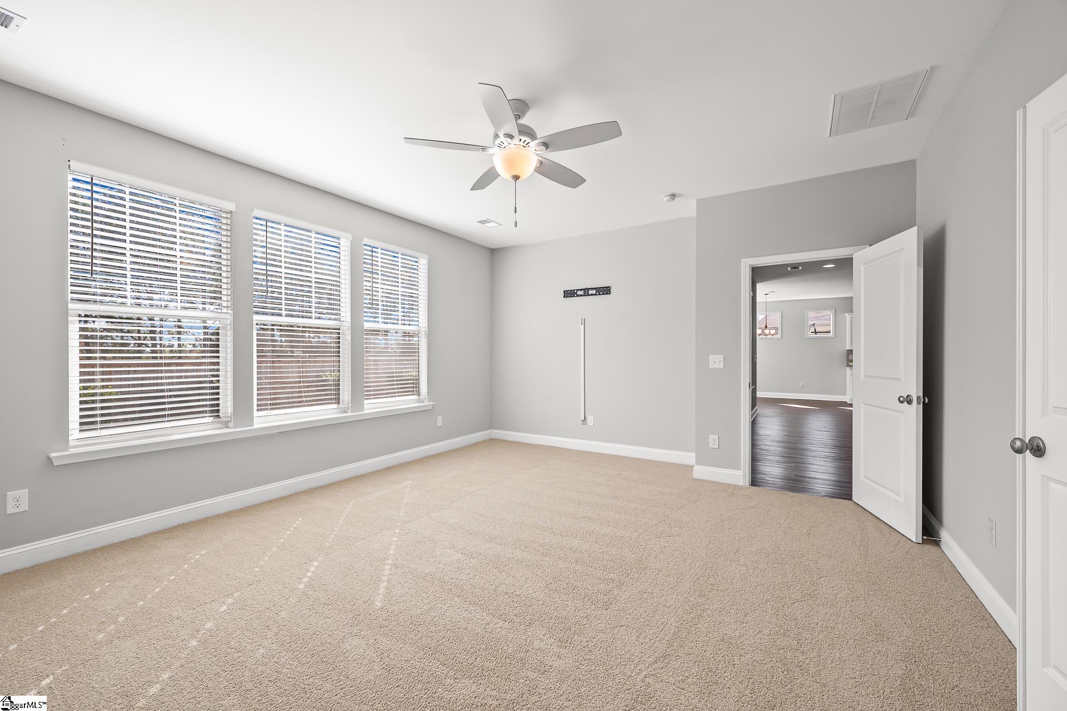 719 Torridon Lane Simpsonville, SC 29681 - Photo 5 of 37