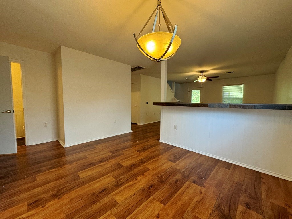 12516 Briarcreek Loop Manor, TX 78653 - Photo 7 of 40