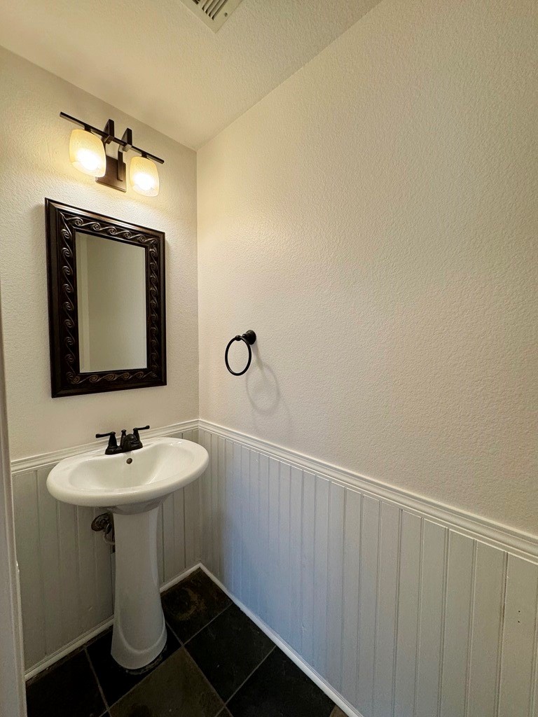 12516 Briarcreek Loop Manor, TX 78653 - Photo 9 of 40