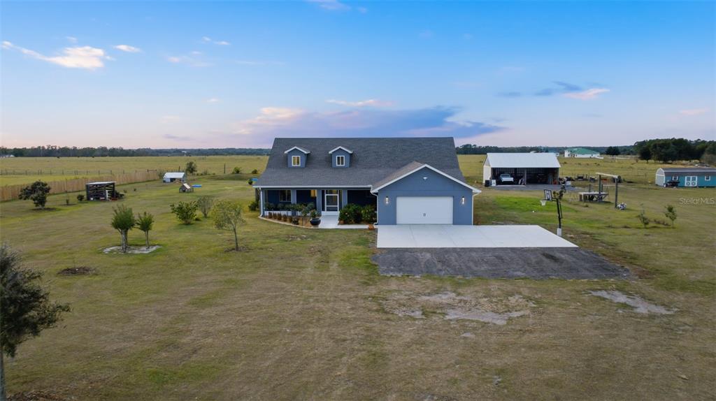 17165 Lake Iola Road Dade City, FL 33523 - Photo 13 of 91