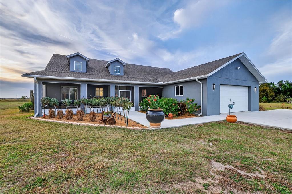 17165 Lake Iola Road Dade City, FL 33523 - Photo 14 of 91